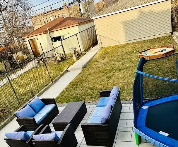 Beautifully Renovated House 10 Mins From Downtown *